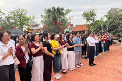 TỔ CHỨC HOẠT ĐỘNG TRẢI NGHIỆM – HÀNH TRÌNH KẾT NỐI TRI THỨC VÀ CẢM XÚC CHO HỌC SINH